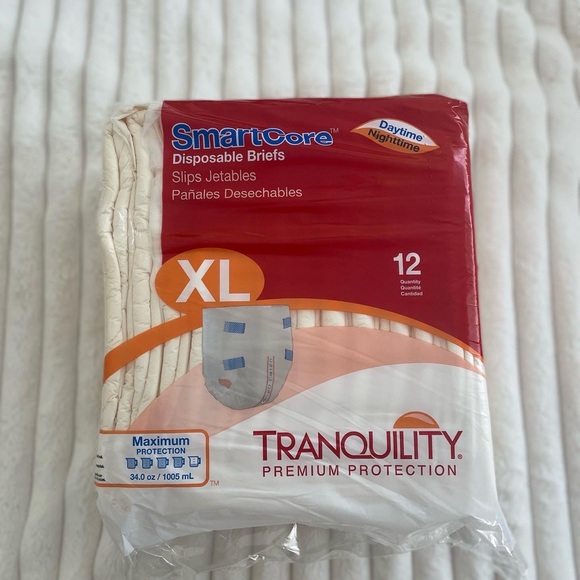 Tranquility SmartCore Disposable Adult Diapers with Tabs, Maximum - Picture 2 of 3